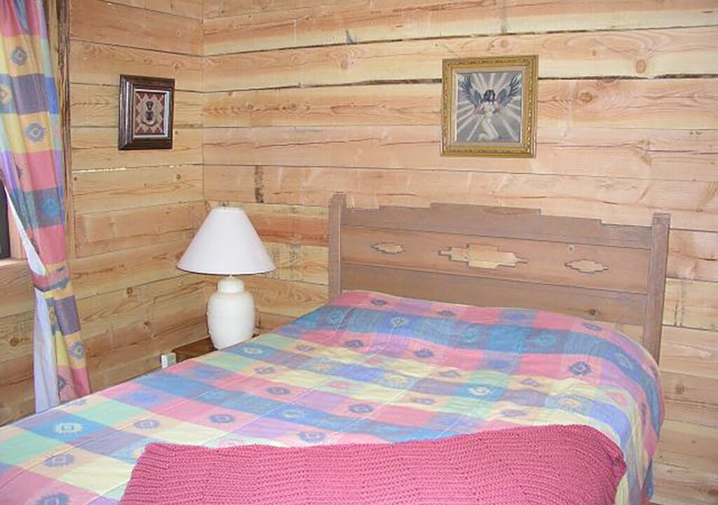 Photo of Bedroom in Lake City