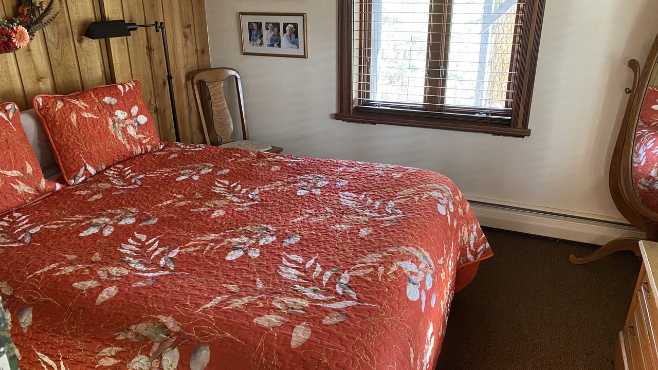 Photo of Bedroom in Evergreen