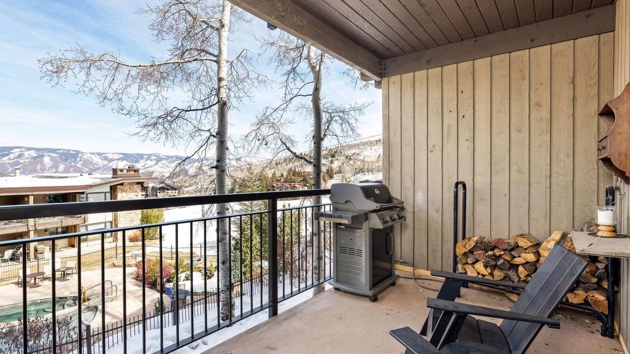 Photo of Livingroom in Snowmass Village