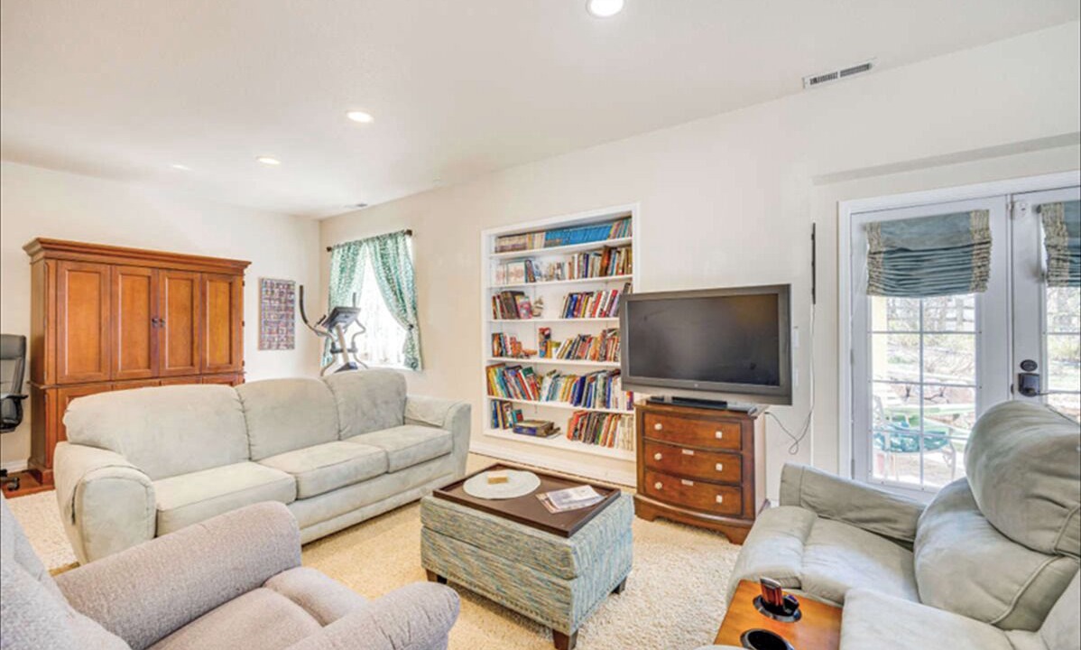 Photo of Livingroom in Northgate