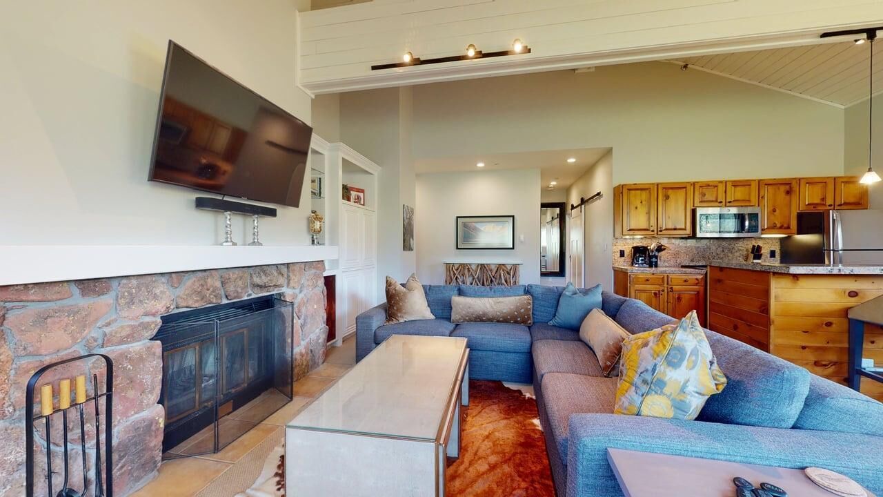 Photo of Livingroom in Snowmass Village