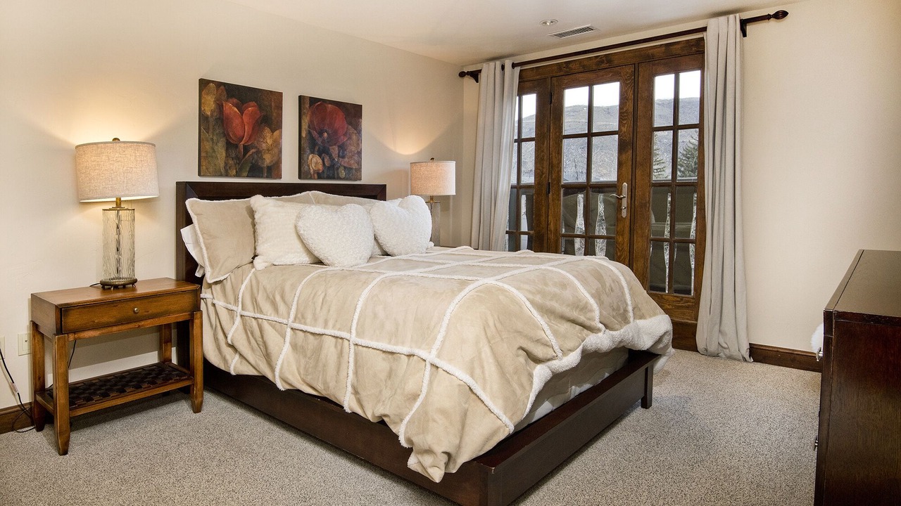 Photo of Bedroom in Avon