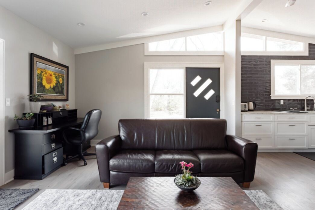 Photo of Livingroom in Baseline Sub