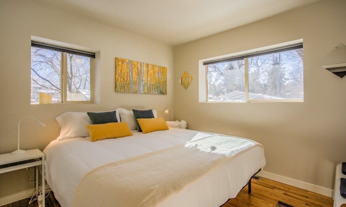 Photo of Bedroom in Skyway
