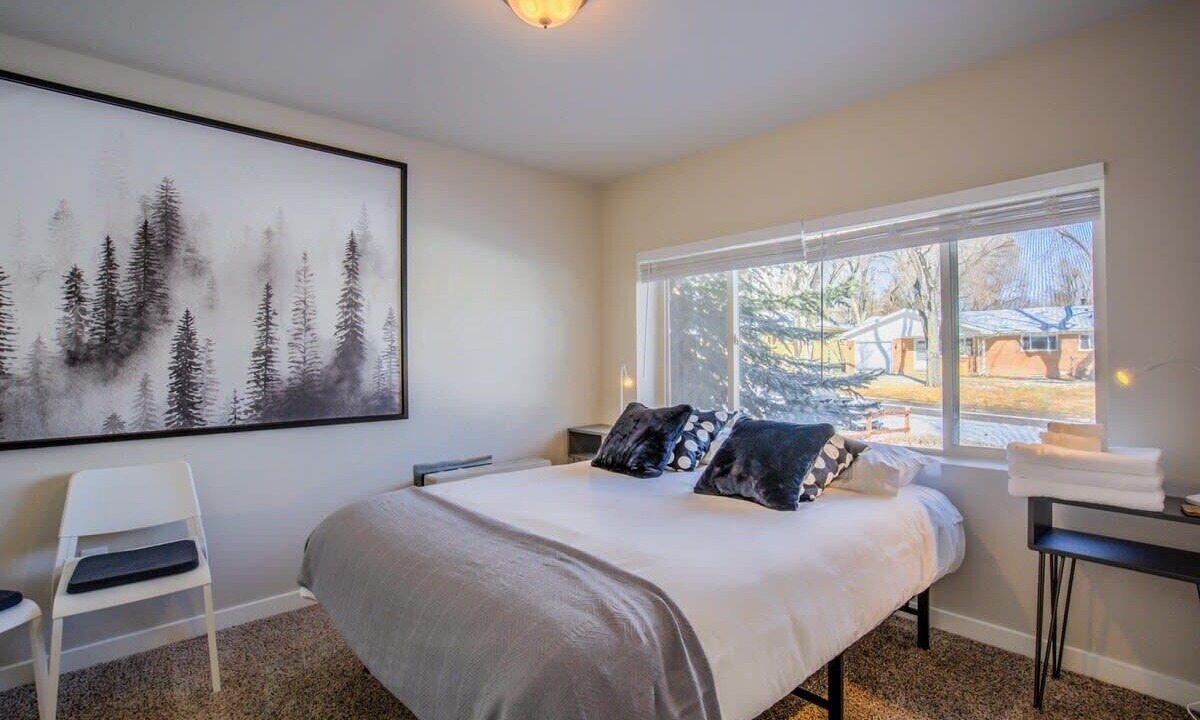 Photo of Bedroom in Skyway