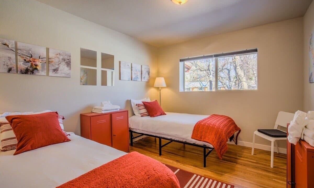 Photo of Bedroom in Skyway