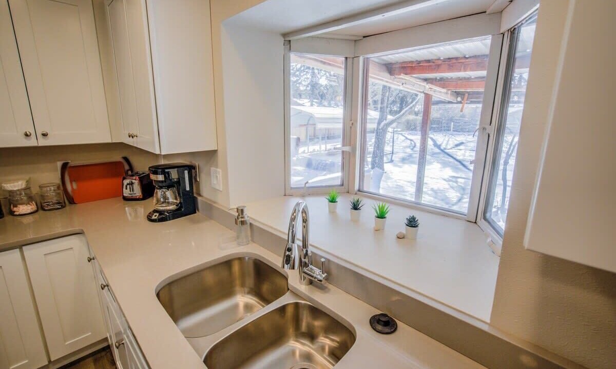 Photo of Kitchen in Skyway
