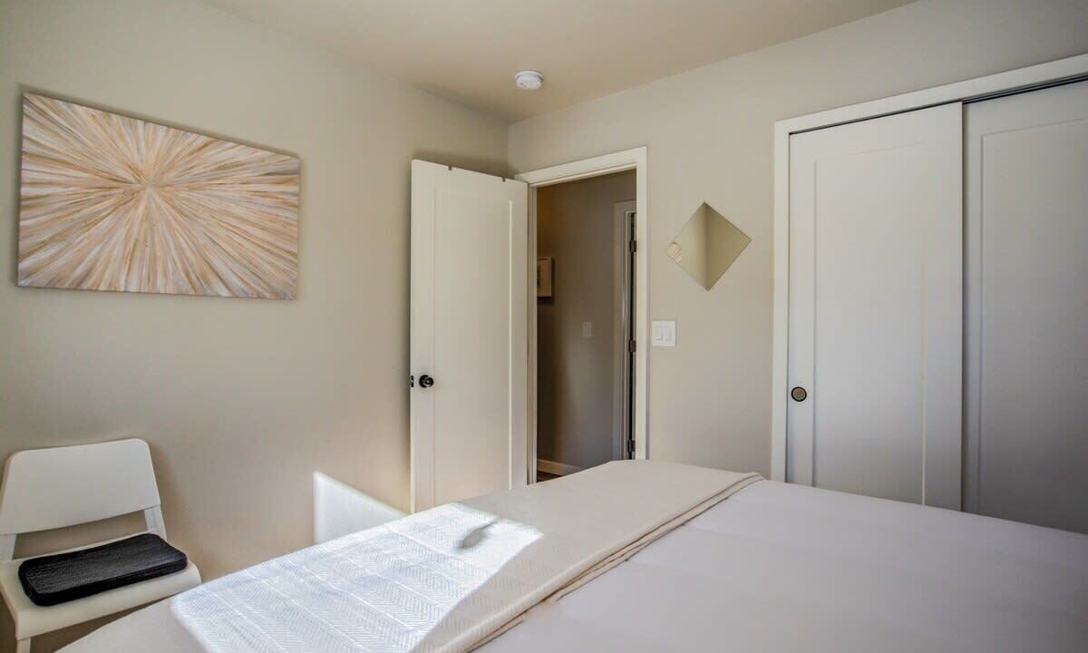 Photo of Bedroom in Skyway