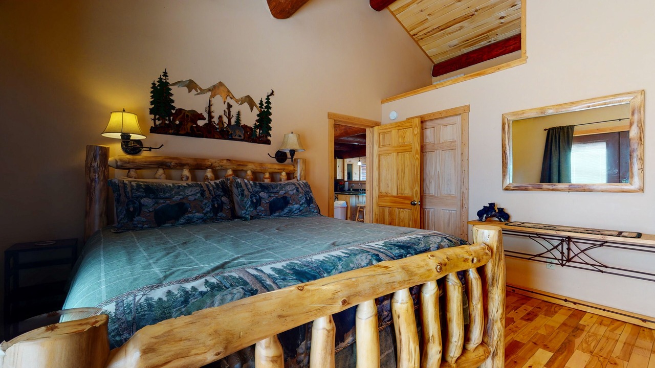 Photo of Bedroom in South Fork