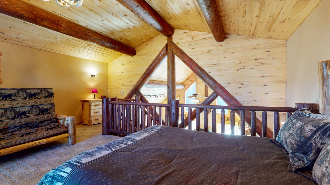 Photo of Bedroom in South Fork