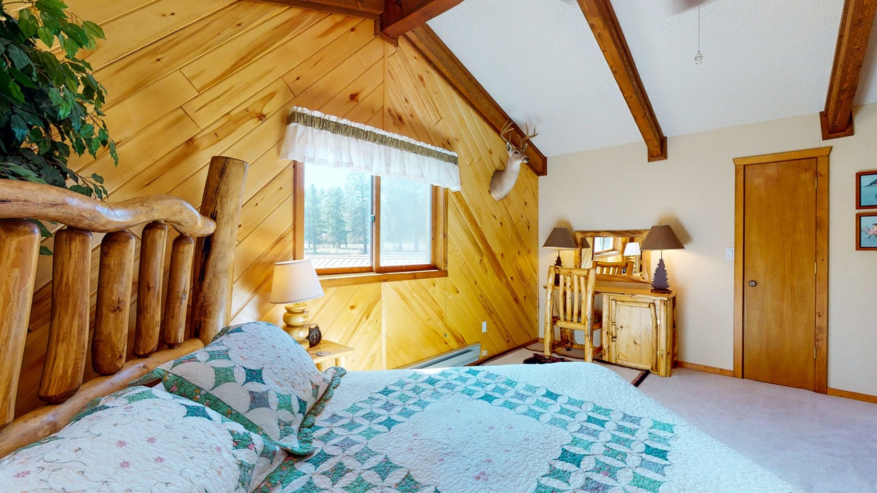 Photo of Bedroom in Ponderosa Pines