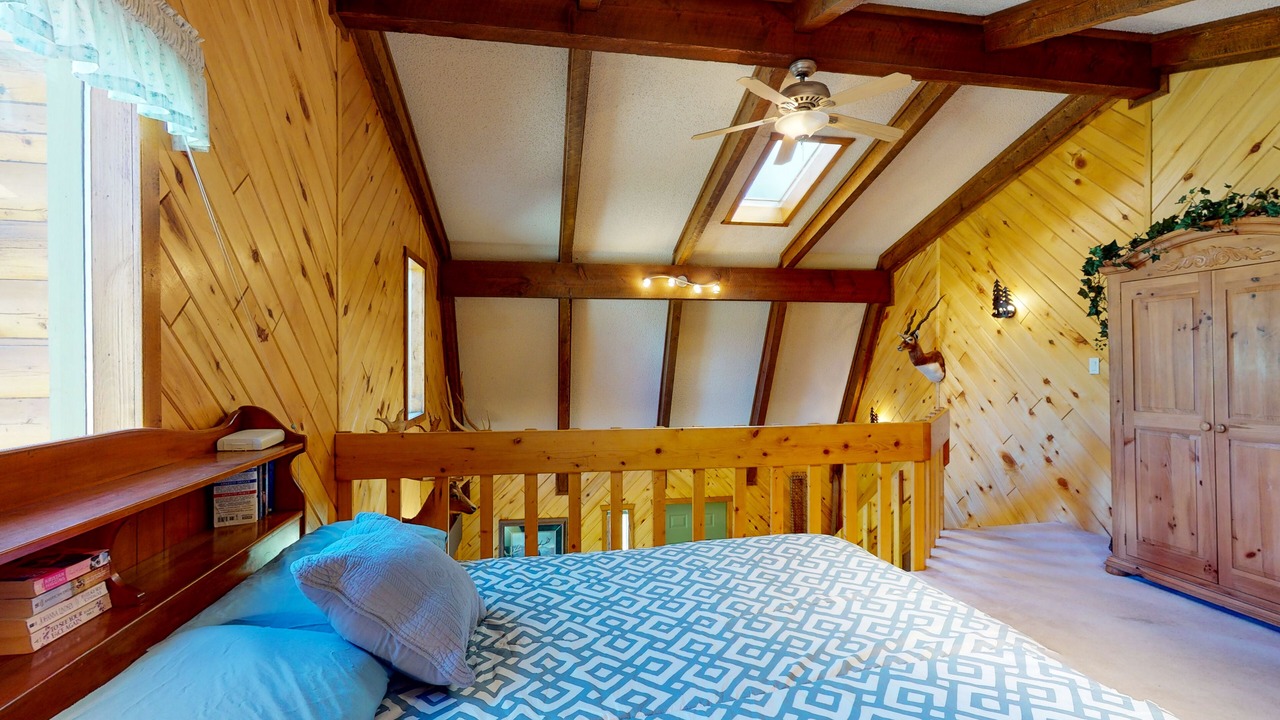Photo of Bedroom in Ponderosa Pines