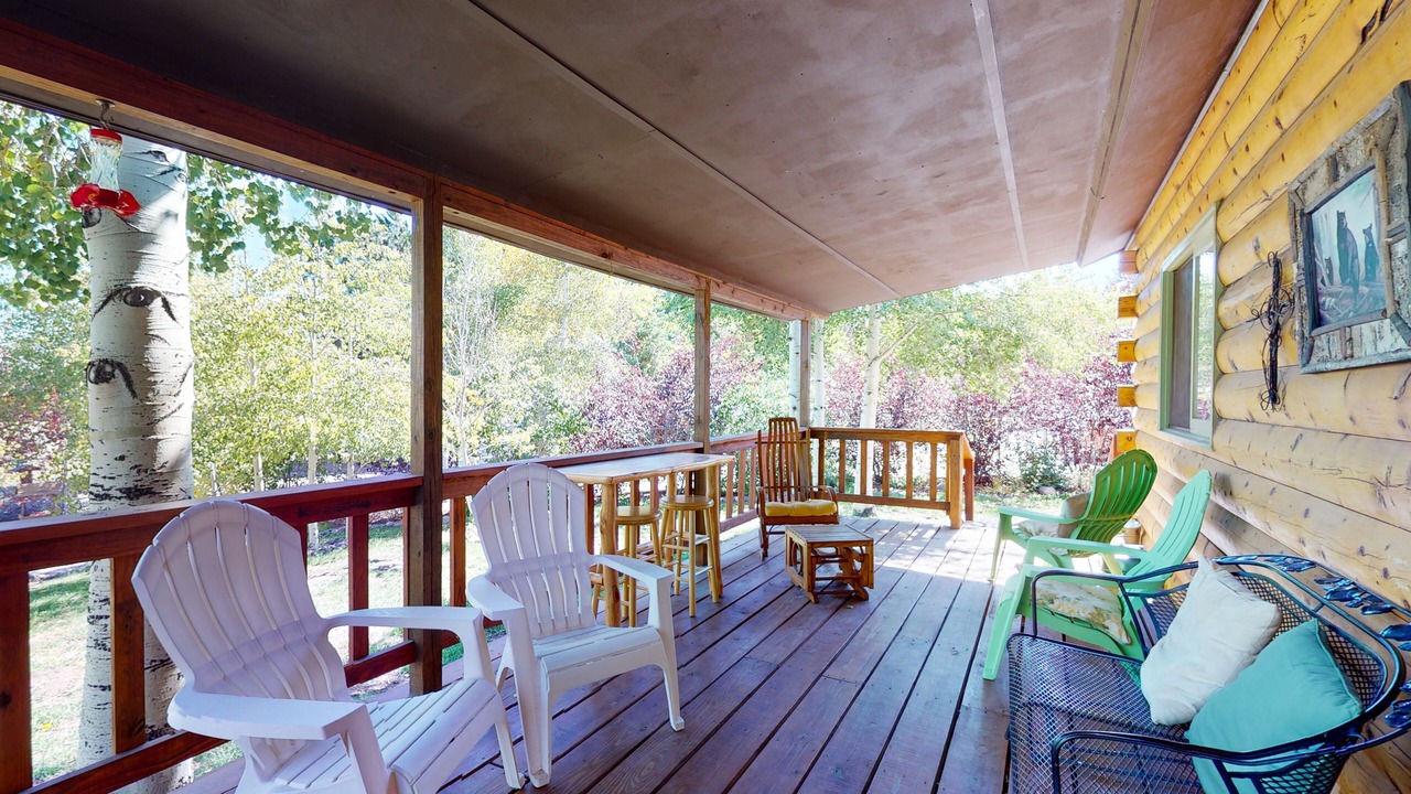 Photo of Patio Balcony in Ponderosa Pines