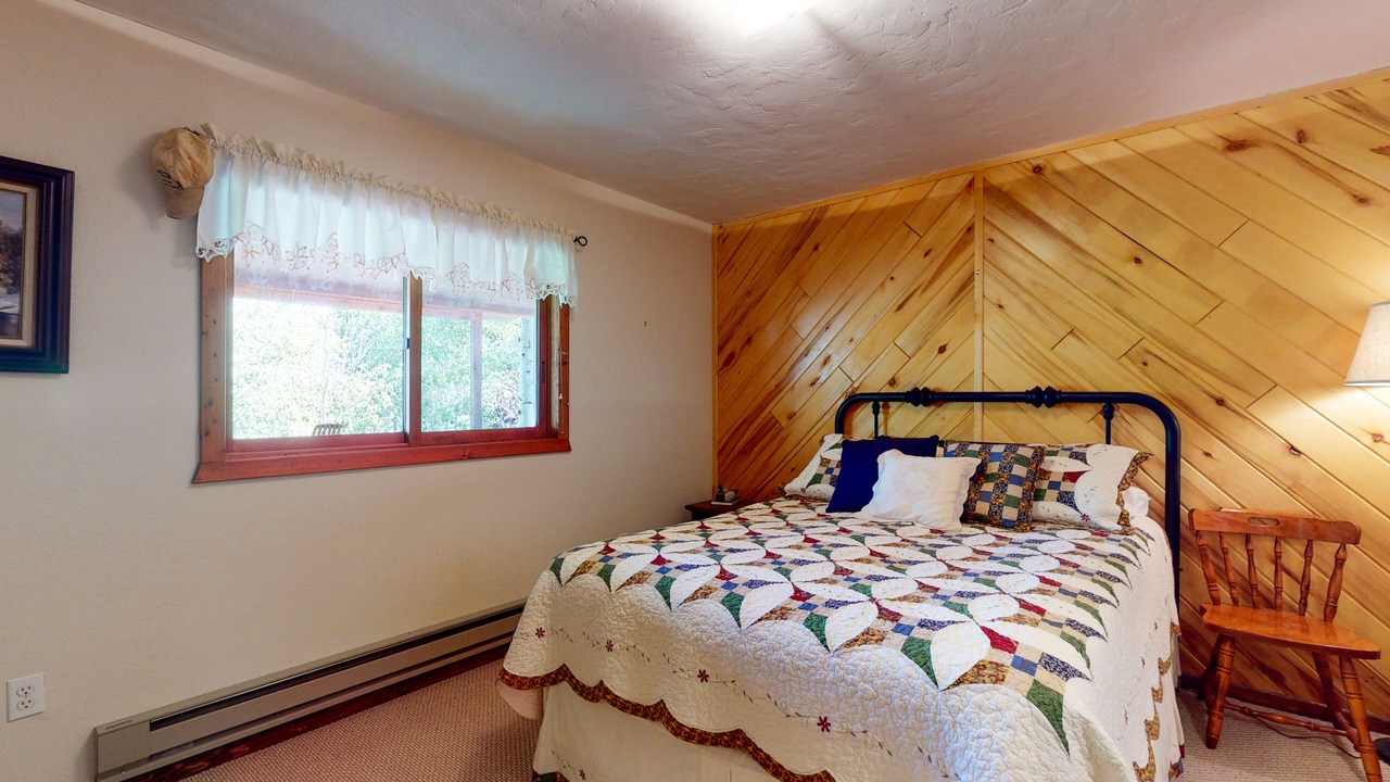 Photo of Bedroom in Ponderosa Pines