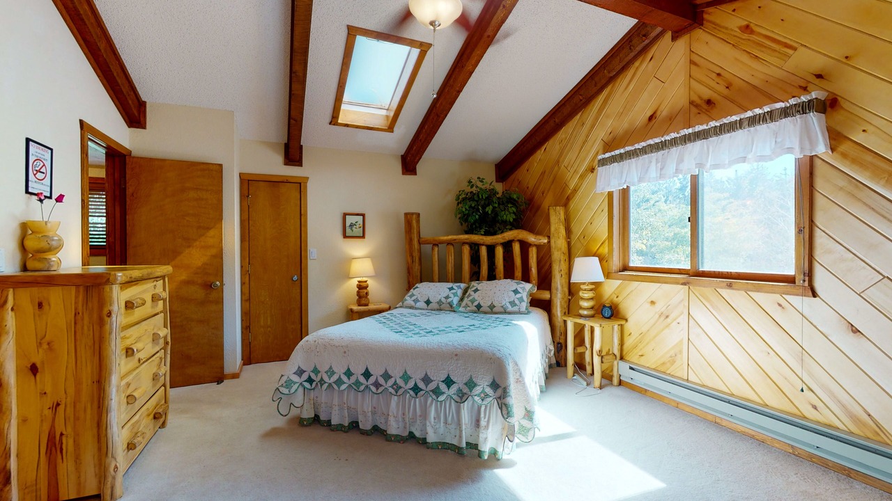 Photo of Bedroom in Ponderosa Pines