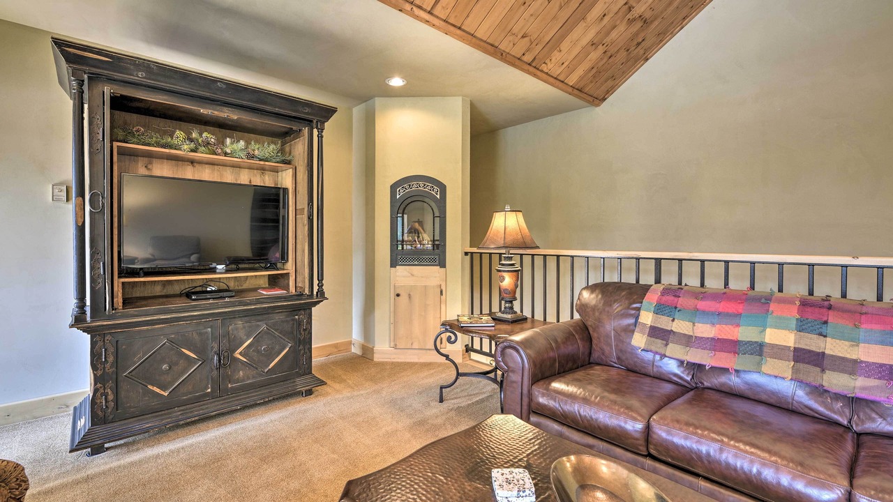 Photo of Bedroom in South Fork