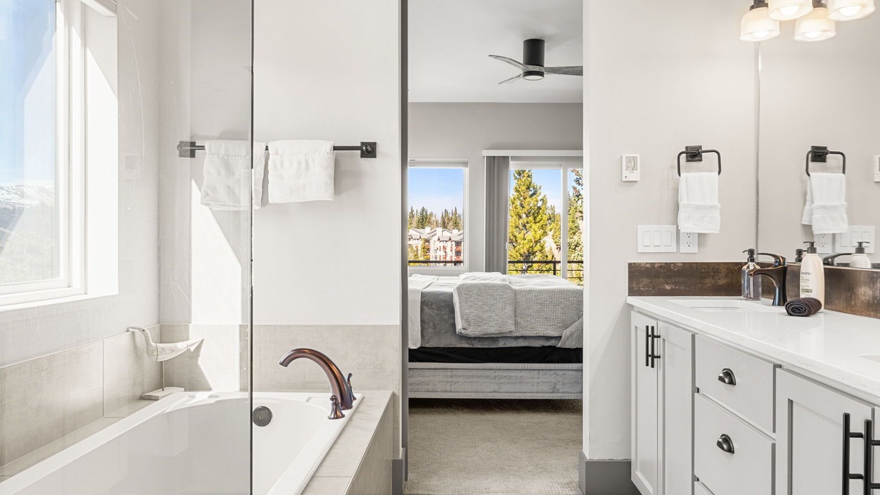Photo of Bathroom in Baldy Mountain