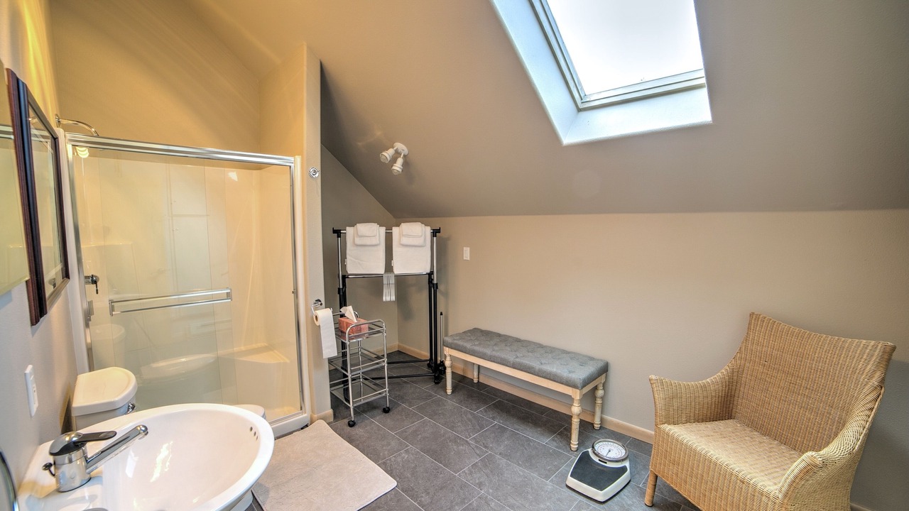 Photo of Bathroom in Christie Heights