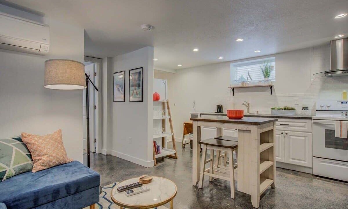 Photo of Livingroom in Downtown Colorado Springs