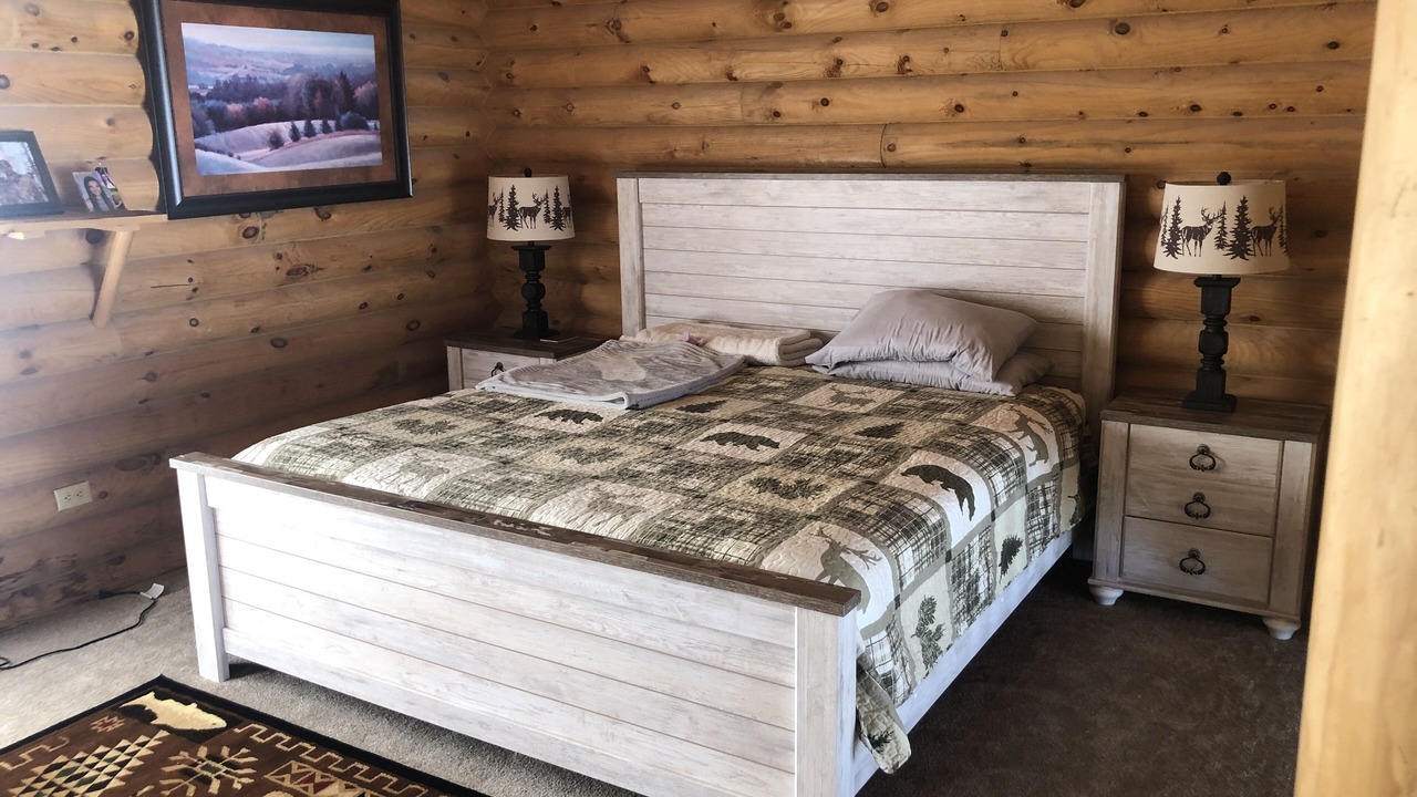 Photo of Bedroom in Glacier View Meadows