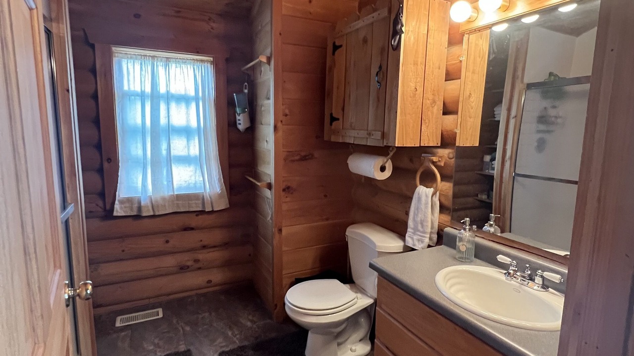 Photo of Bathroom in Glacier View Meadows