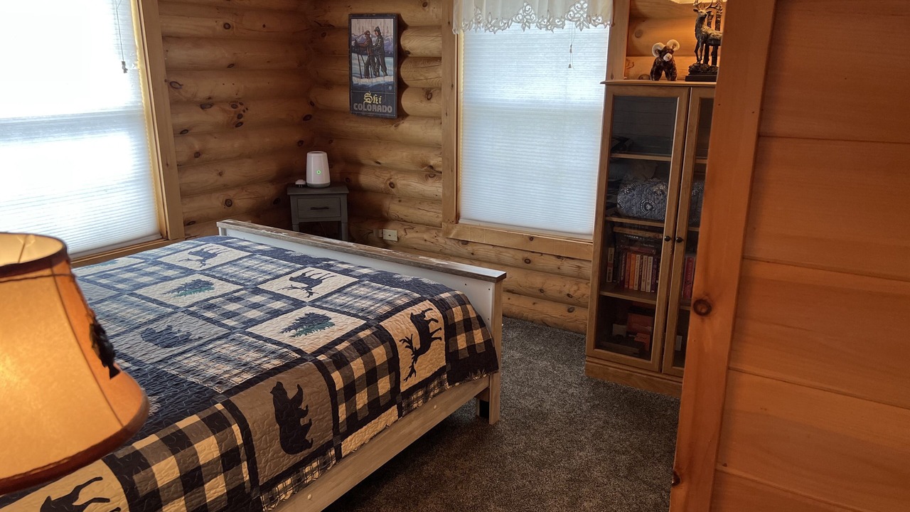 Photo of Bedroom in Glacier View Meadows