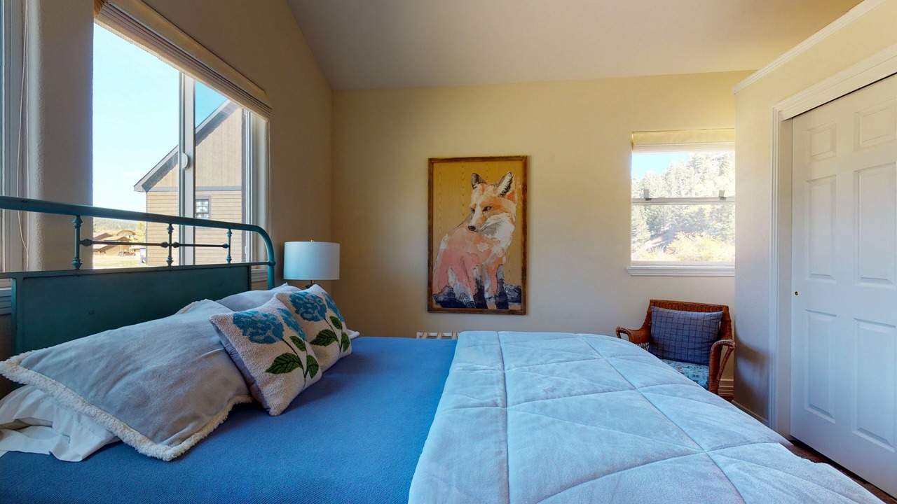Photo of Bedroom in South Fork