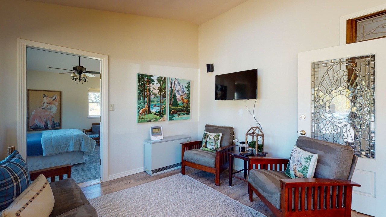 Photo of Bedroom in South Fork