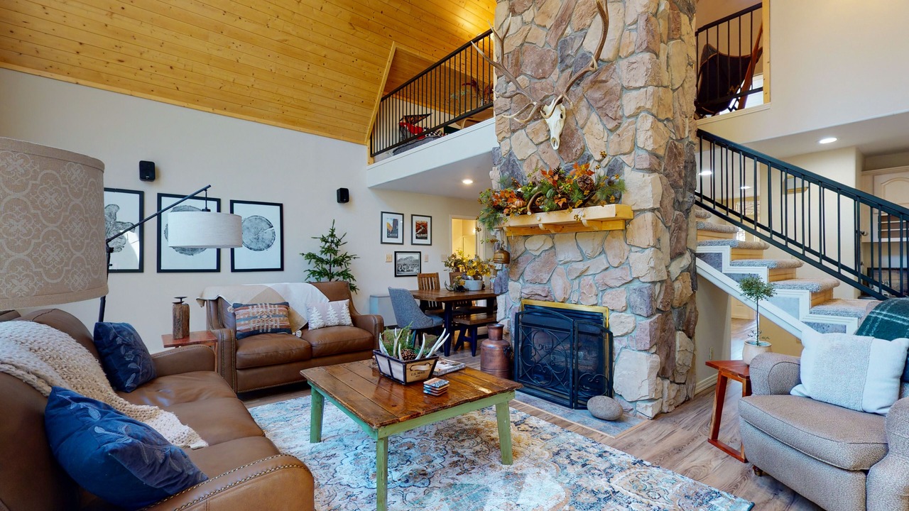 Photo of Livingroom in South Fork
