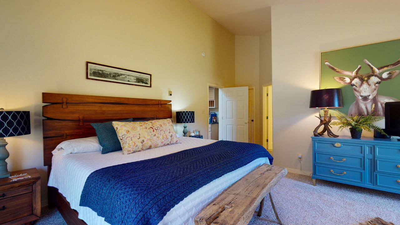 Photo of Bedroom in South Fork