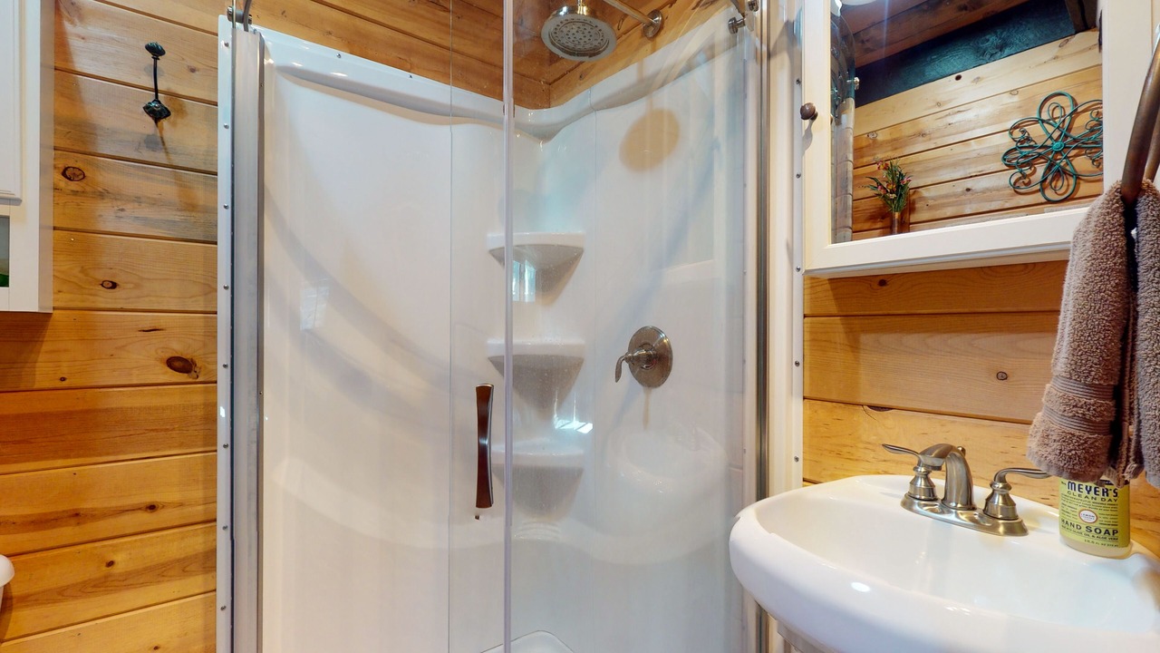 Photo of Bathroom in Ponderosa Pines