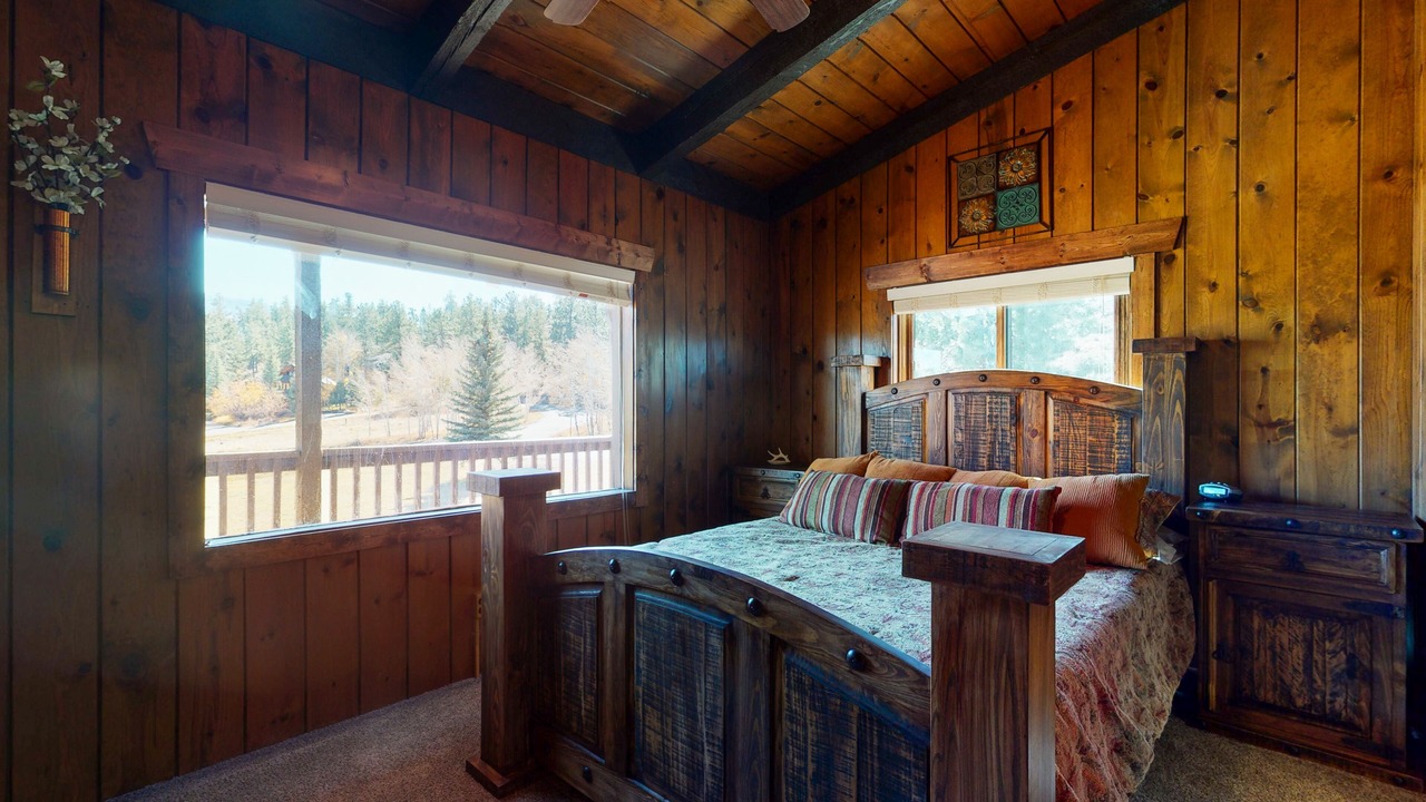Photo of Bedroom in Ponderosa Pines