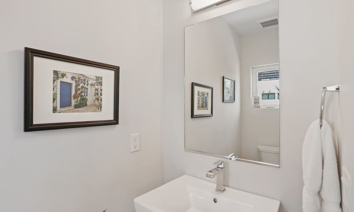 Photo of Bathroom in West Colfax