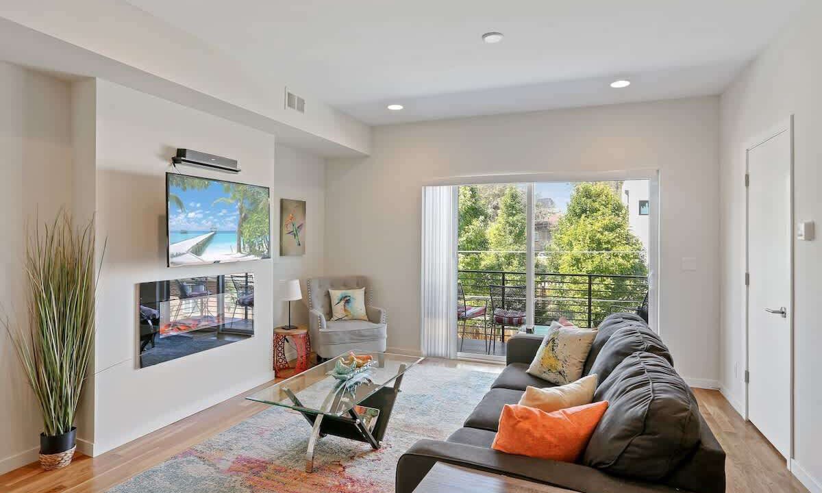 Photo of Livingroom in West Colfax