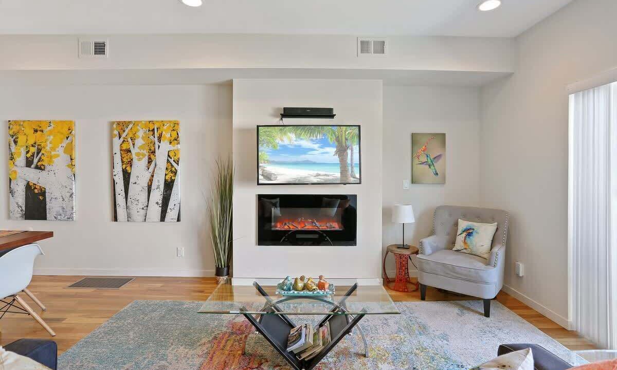 Photo of Livingroom in West Colfax