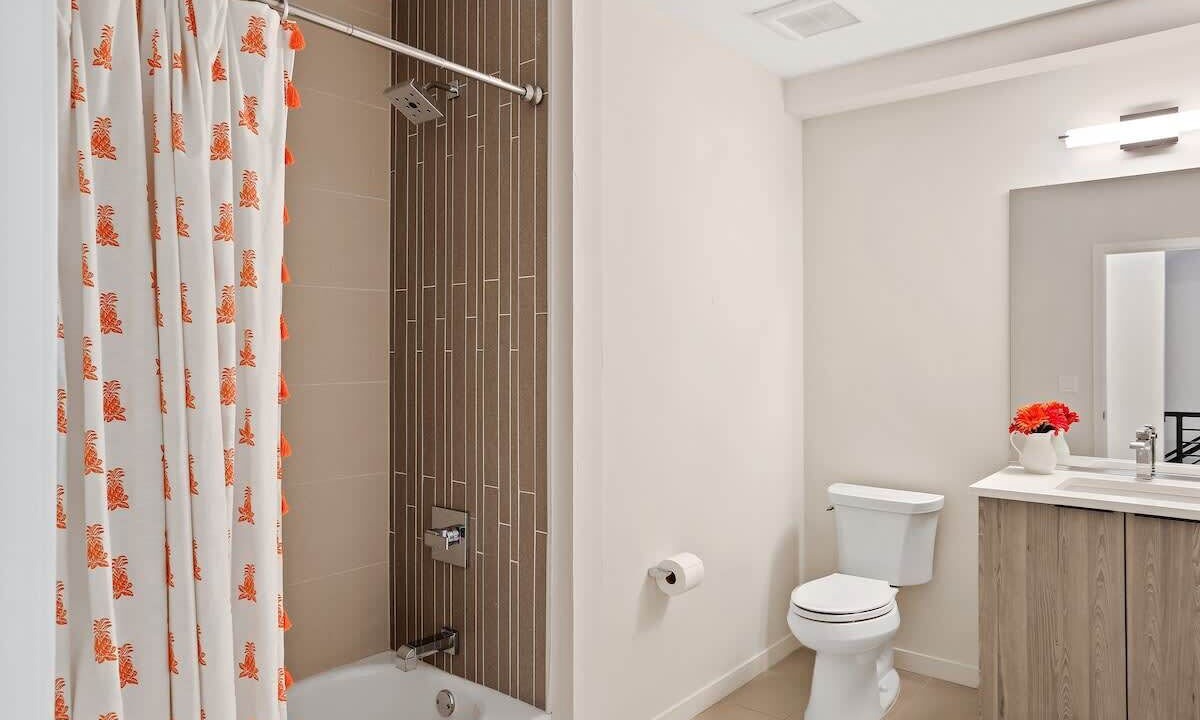 Photo of Bathroom in West Colfax