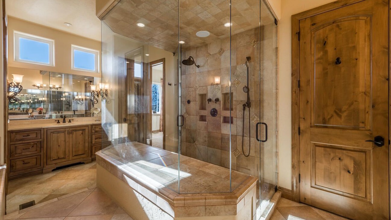 Photo of Bathroom in St. Andrews