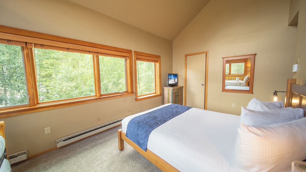 Photo of Others in Keystone