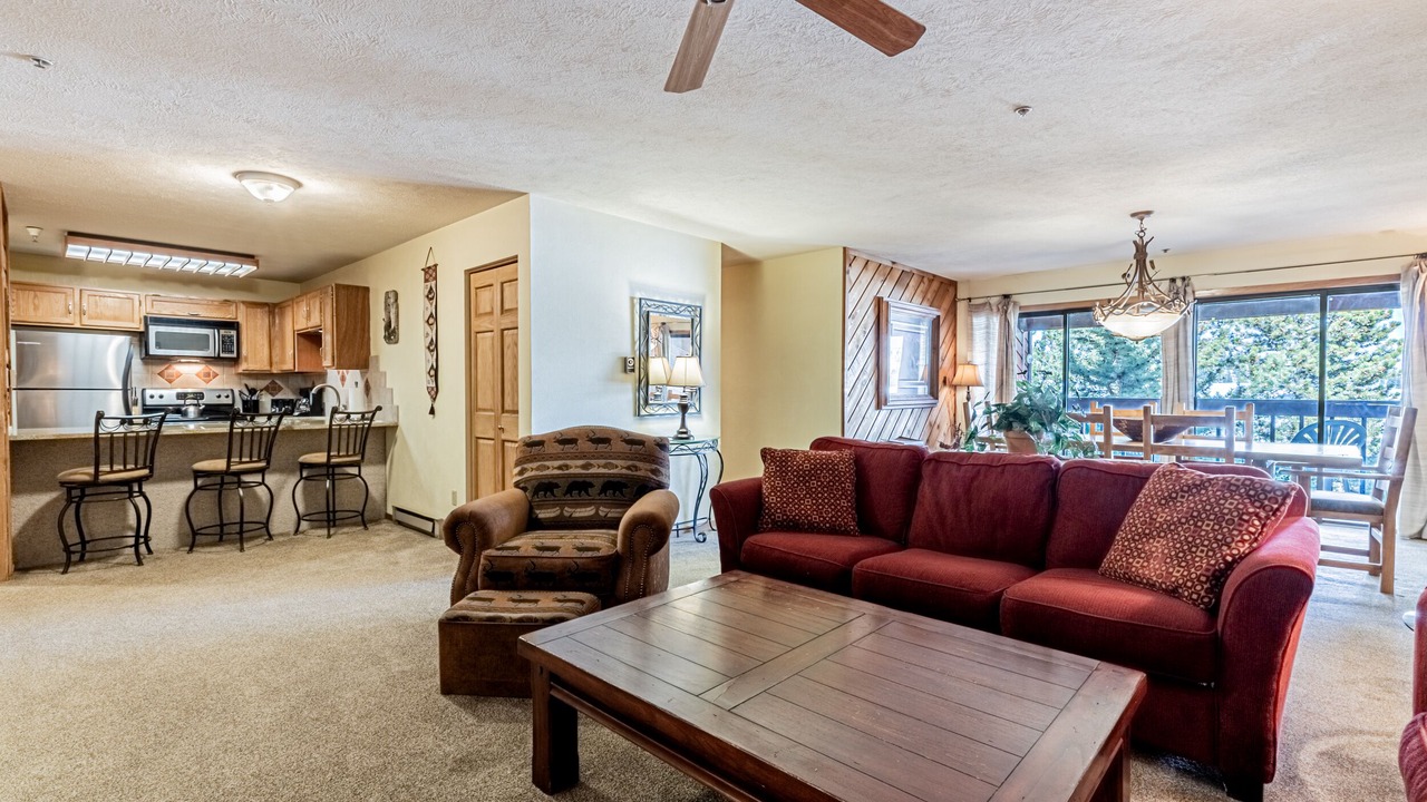Photo of Livingroom in Historic District