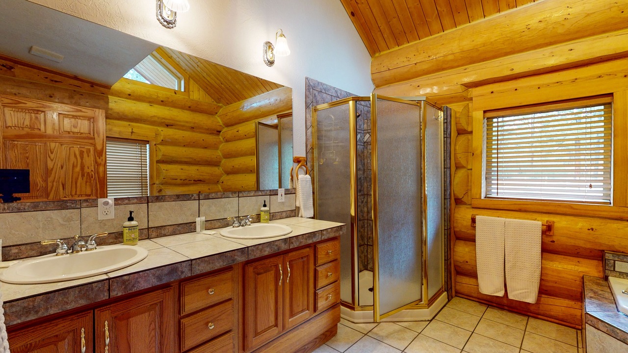 Photo of Bathroom in San Juan River Village