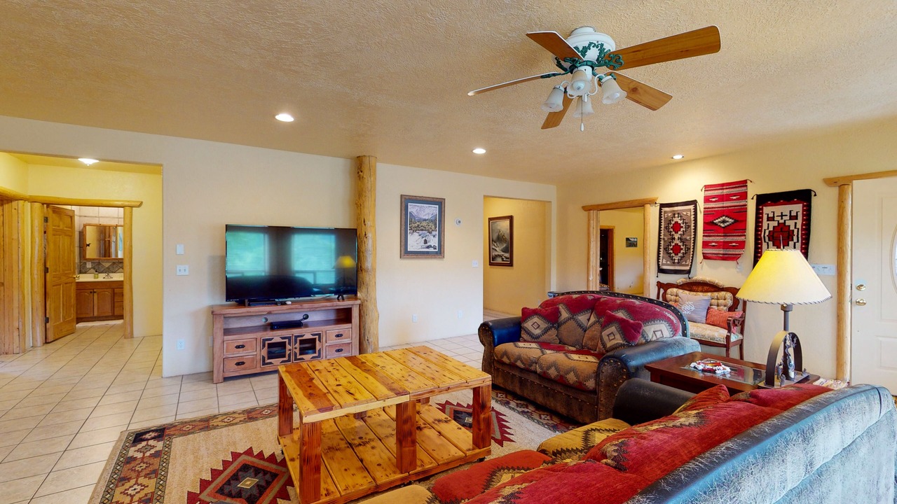 Photo of Livingroom in San Juan River Village