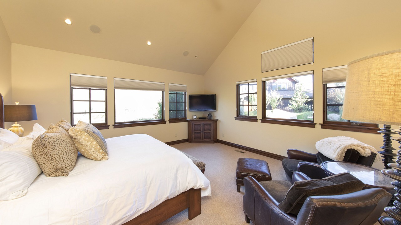 Photo of Bedroom in Aspen Glen