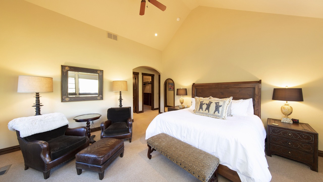 Photo of Bedroom in Aspen Glen