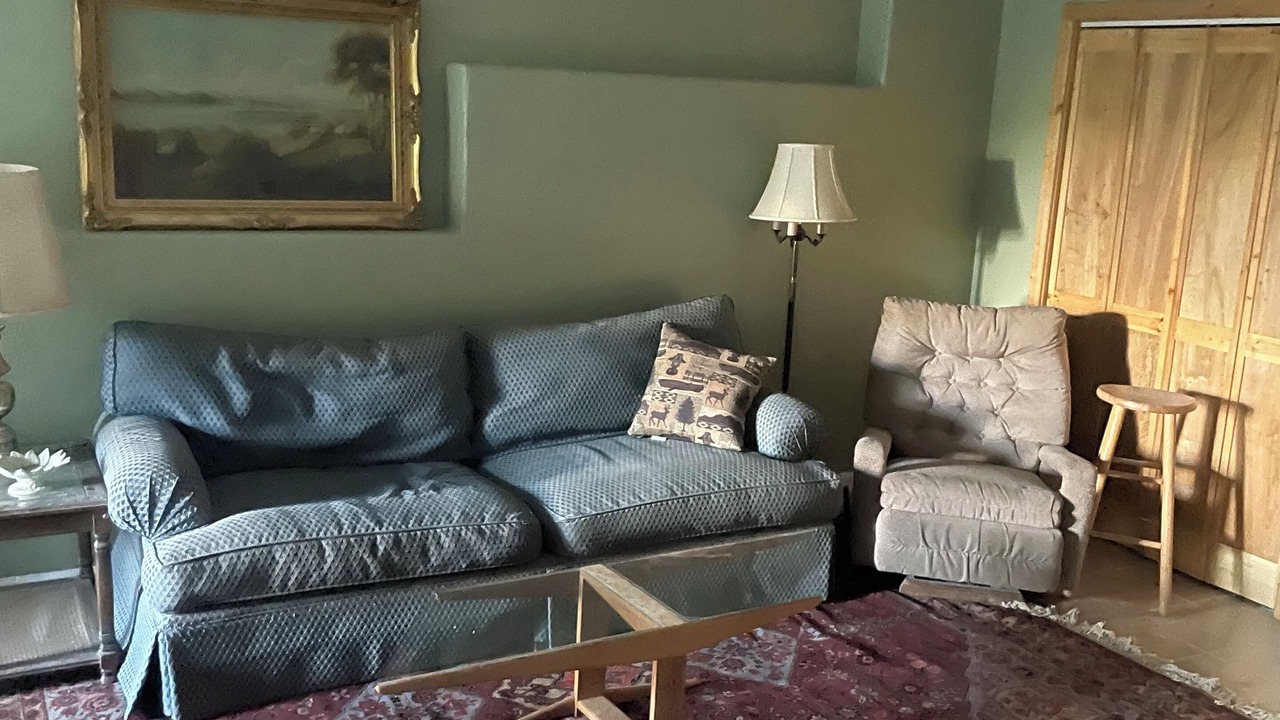 Photo of Livingroom in Saint Mary's