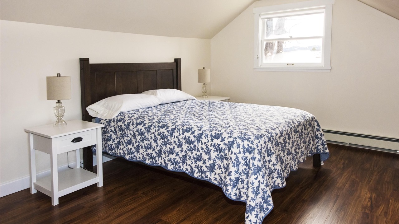 Photo of Bedroom in Hillside