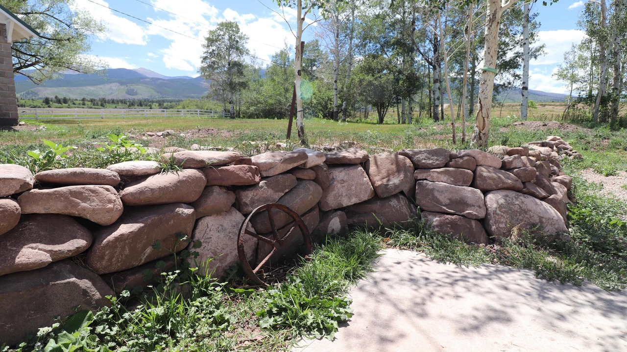 Photo of Outdoor in Hillside