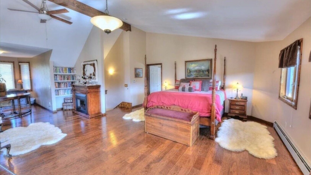Photo of Bedroom in Howard
