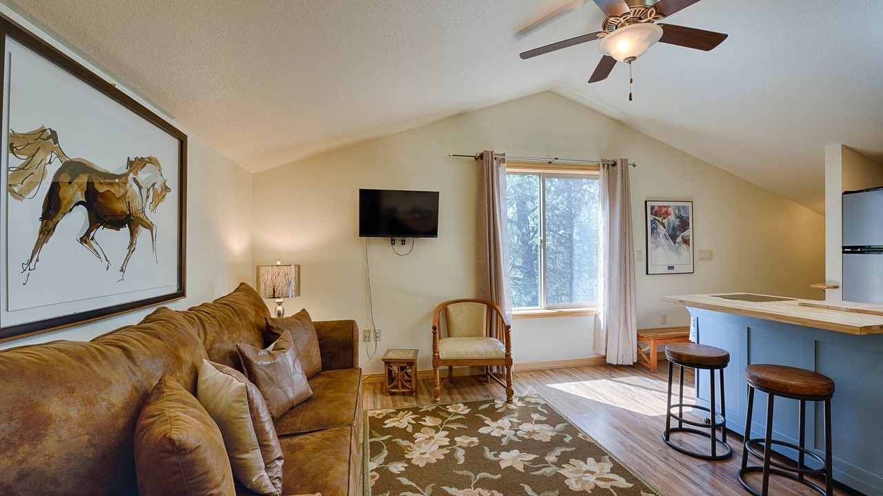 Photo of Livingroom in San Juan River Village