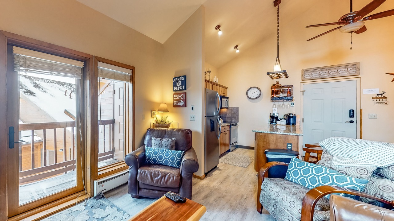 Photo of Livingroom in Four O'Clock