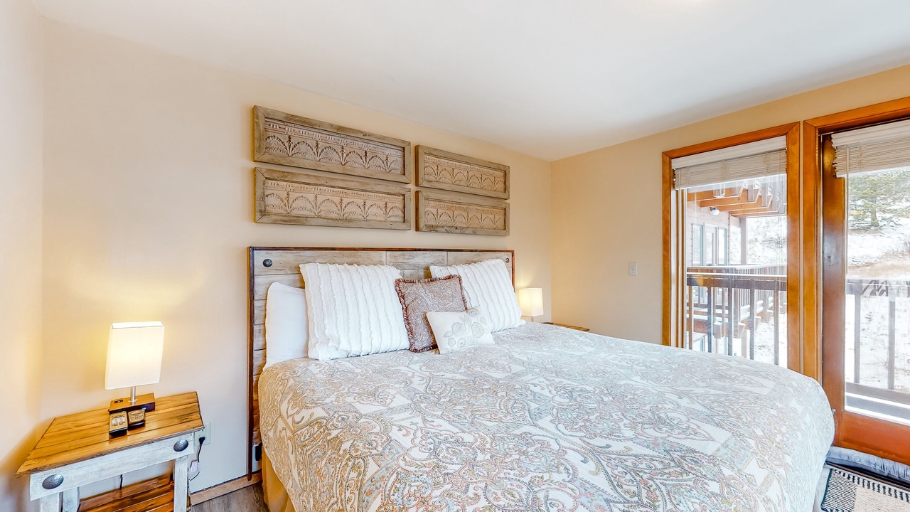 Photo of Bedroom in Four O'Clock